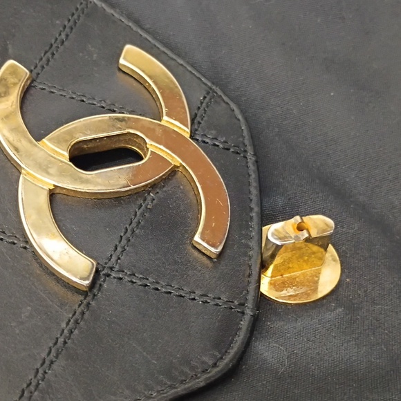 Vintage Chanel Black Supermodel Tote Bag • Gold Chain & Leather Straps • Large - Picture 15 of 16